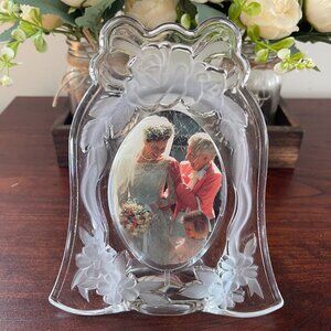Studio Nova LOVE’S BOUQUET Bell Shaped Crystal Picture Frame -- Vintage